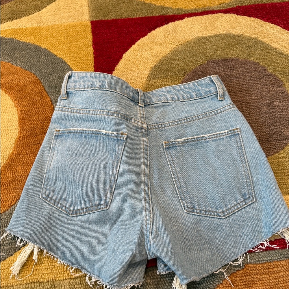 Edikted Denim Jean Shorts Button Fly High Rise Very Distressed Ripped Size XS - Picture 5 of 5